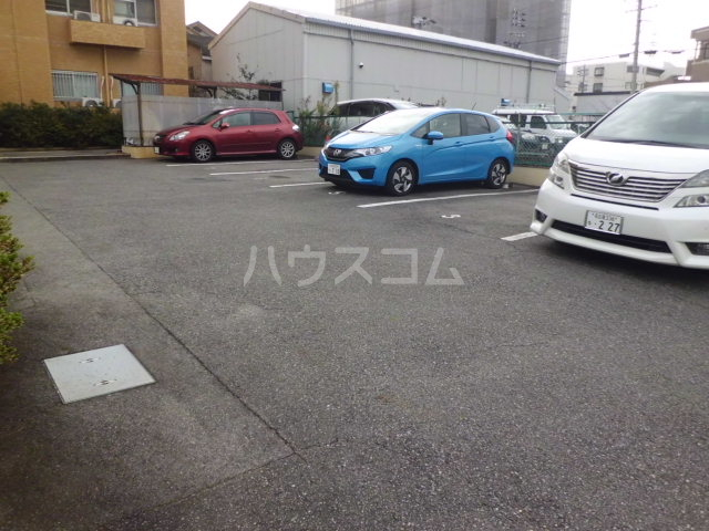 20/23 駐車場