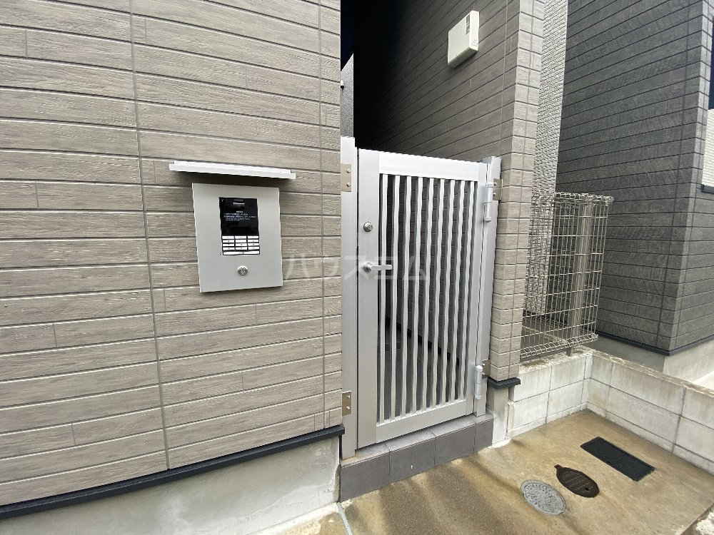 2/10 エントランス