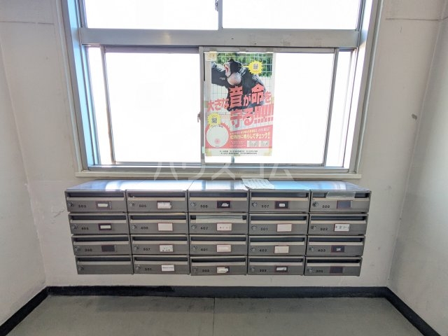 20/26 エントランス