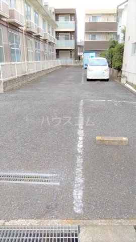 2/2 駐車場