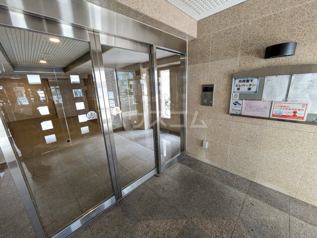 3/4 エントランス