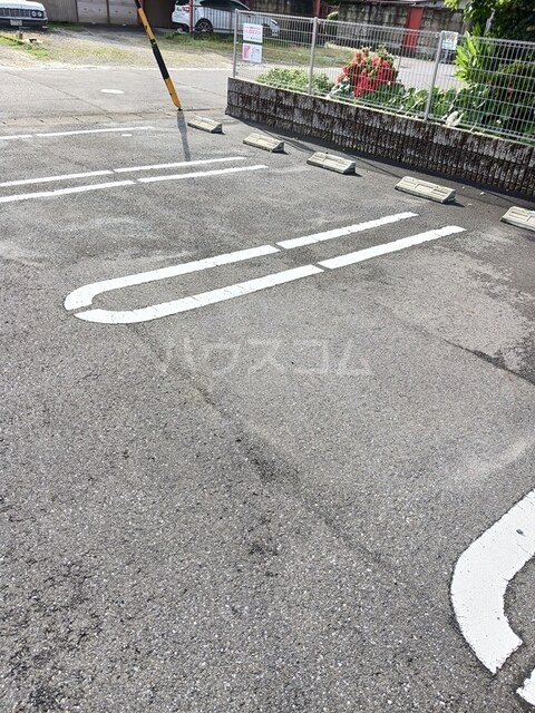 16/22 駐車場