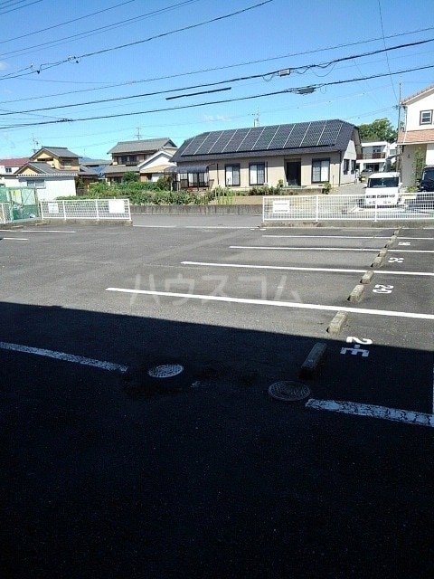 17/25 駐車場