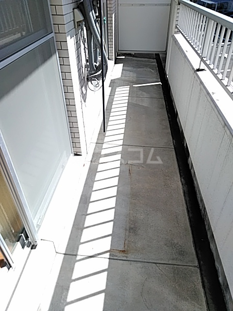 16/28 バルコニー