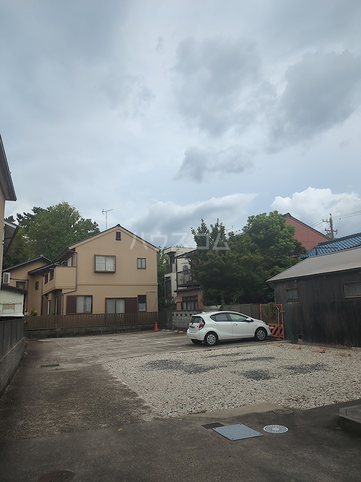 24/28 駐車場