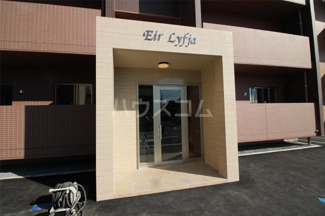 14/21 エントランス