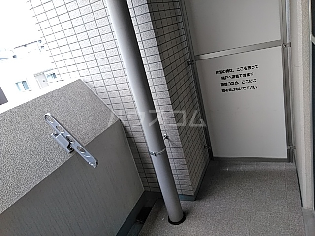 13/30 バルコニー