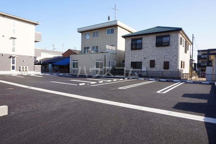18/25 駐車場