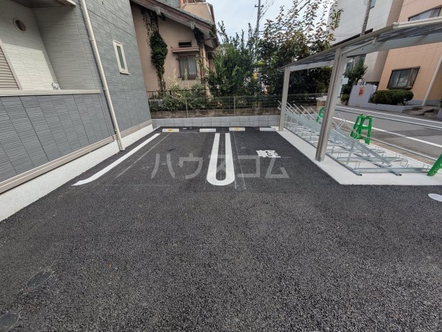 28/30 駐車場