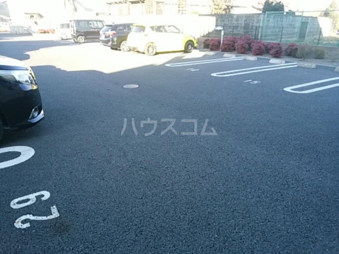 3/4 駐車場