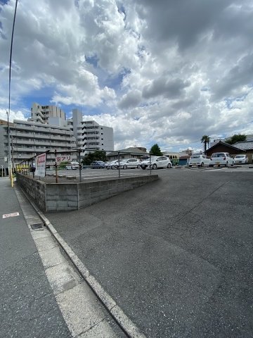 26/30 駐車場