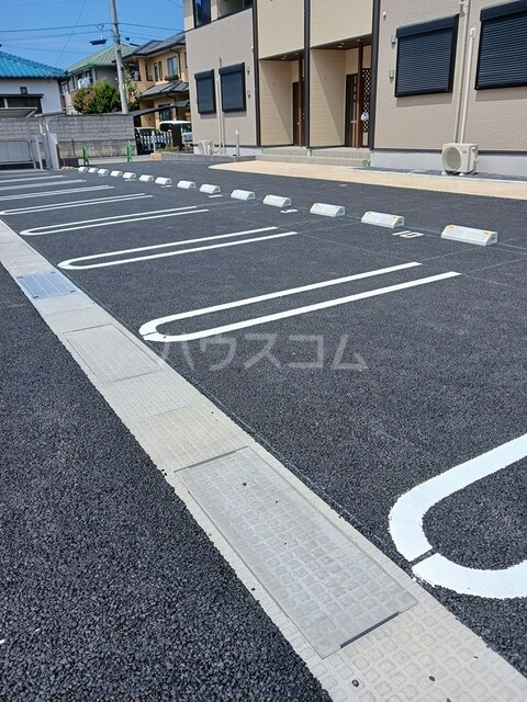 16/28 駐車場