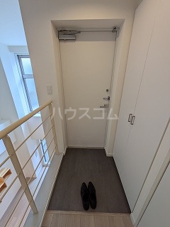 13/30 玄関