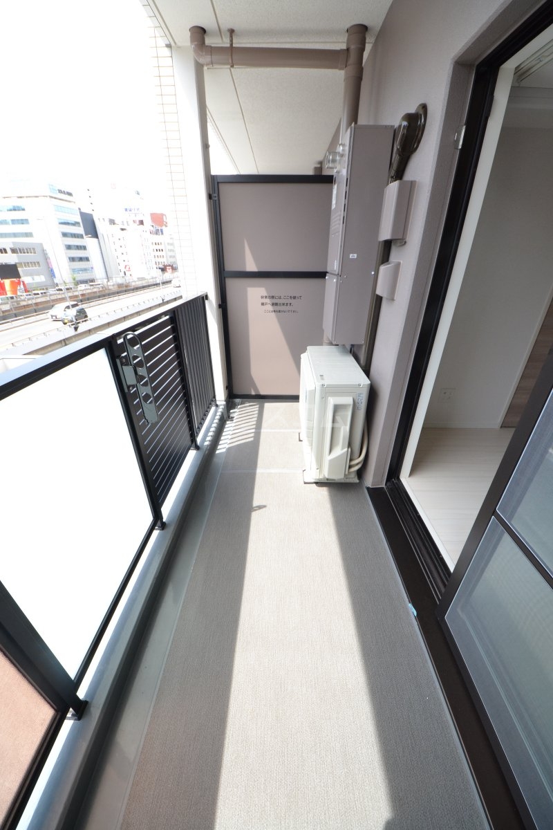 16/28 バルコニー