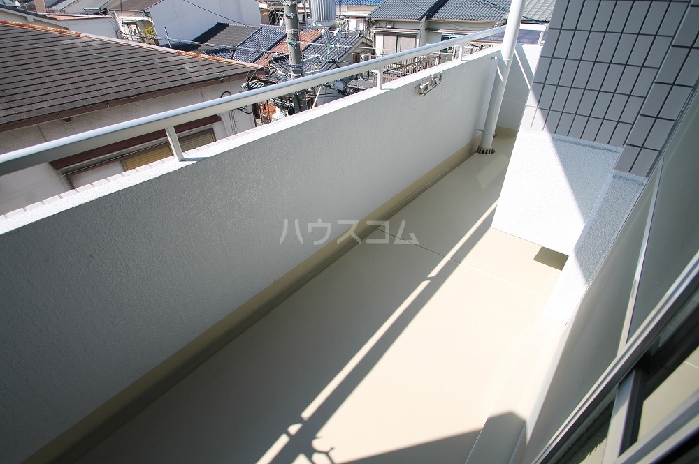 17/28 バルコニー
