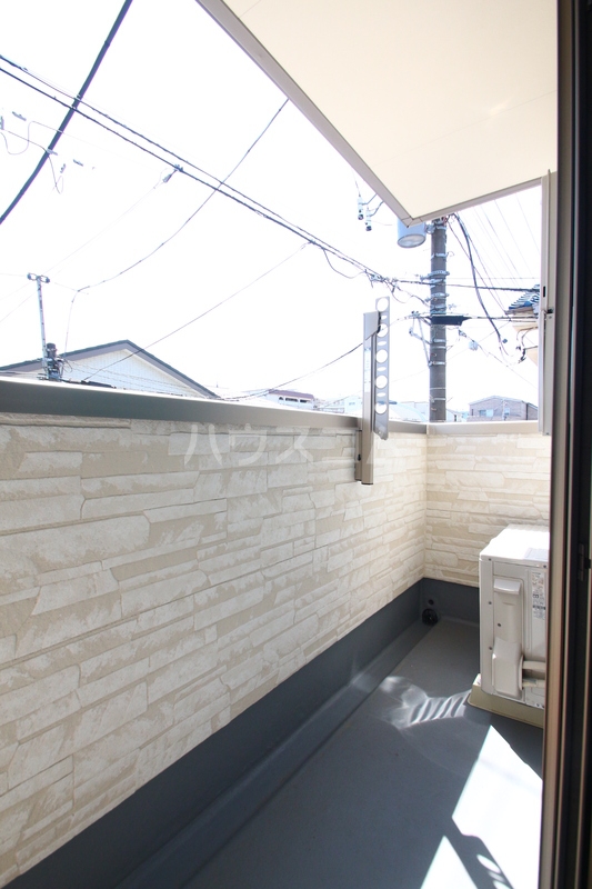 13/19 バルコニー