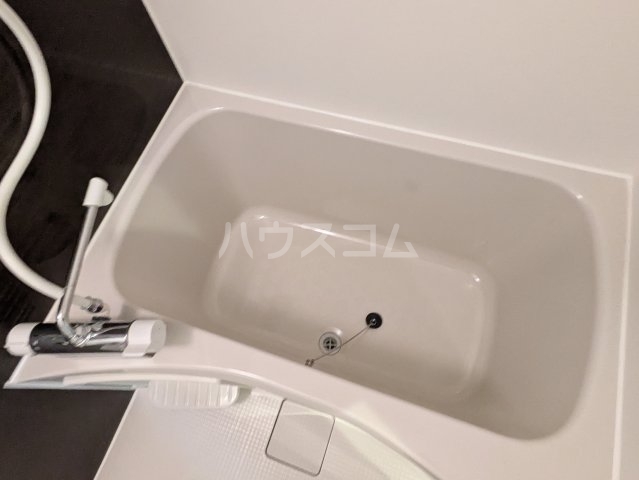 13/30 浴室