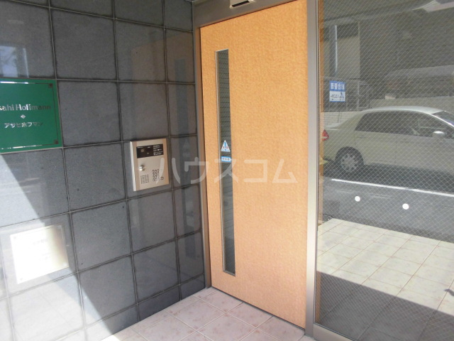 20/30 エントランス