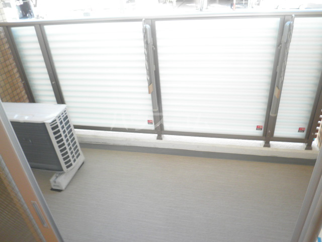 13/22 バルコニー