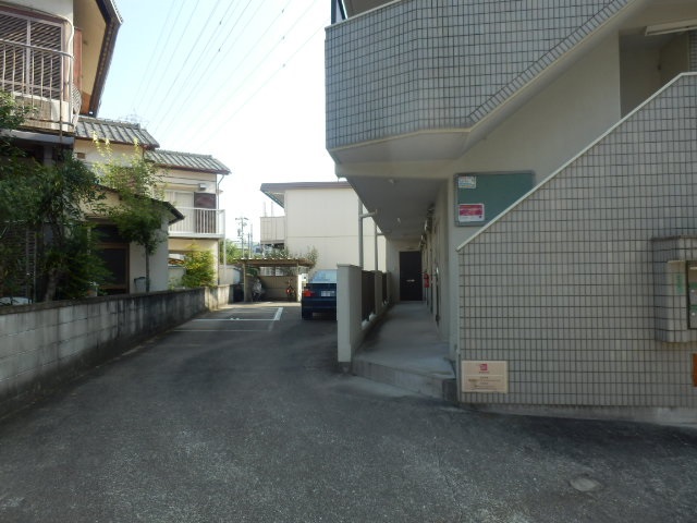 22/30 エントランス