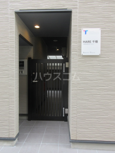 22/30 エントランス