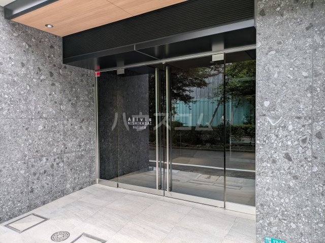 28/30 エントランス