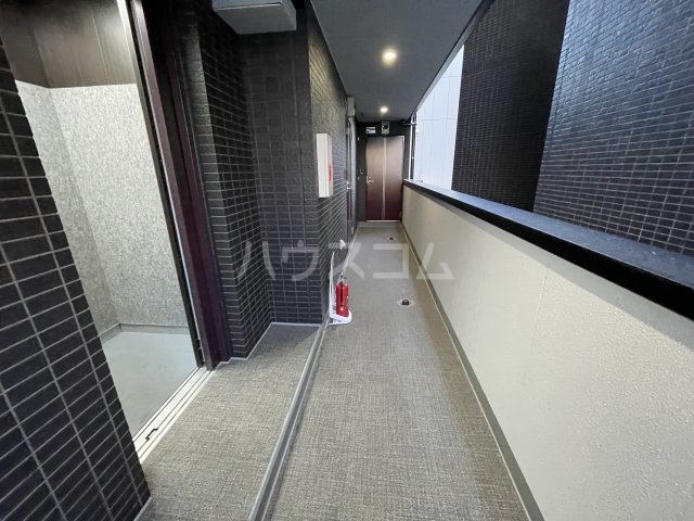 17/28 バルコニー