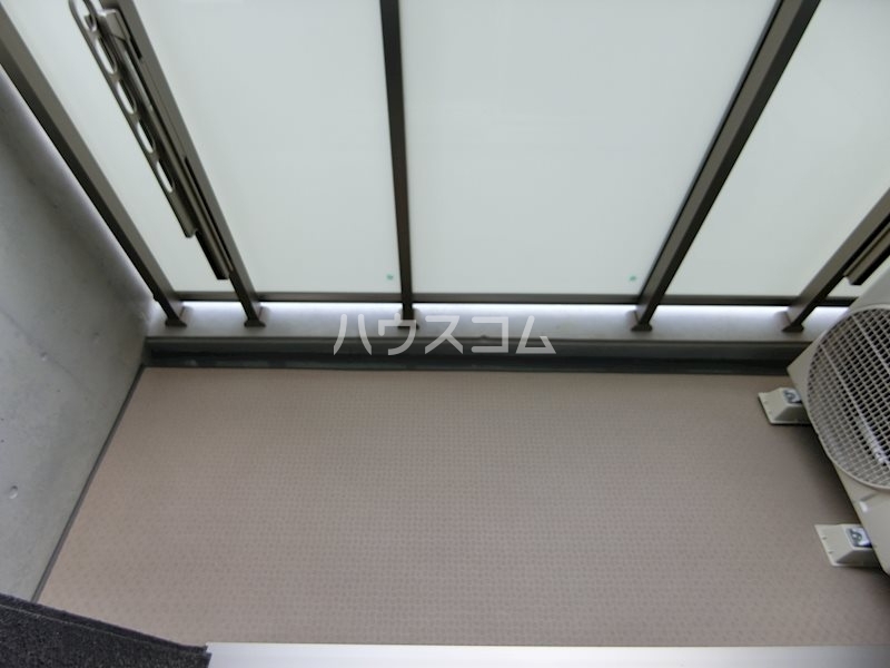 19/27 バルコニー