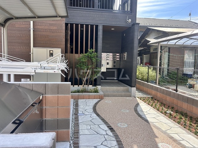 21/29 エントランス