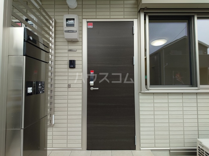 25/30 エントランス