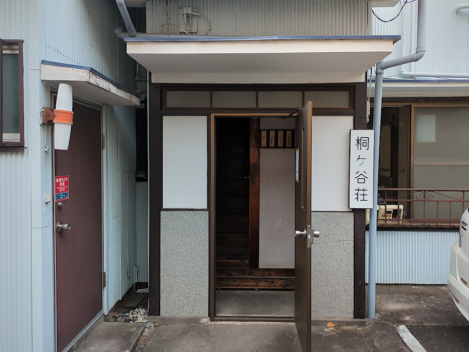 19/24 エントランス