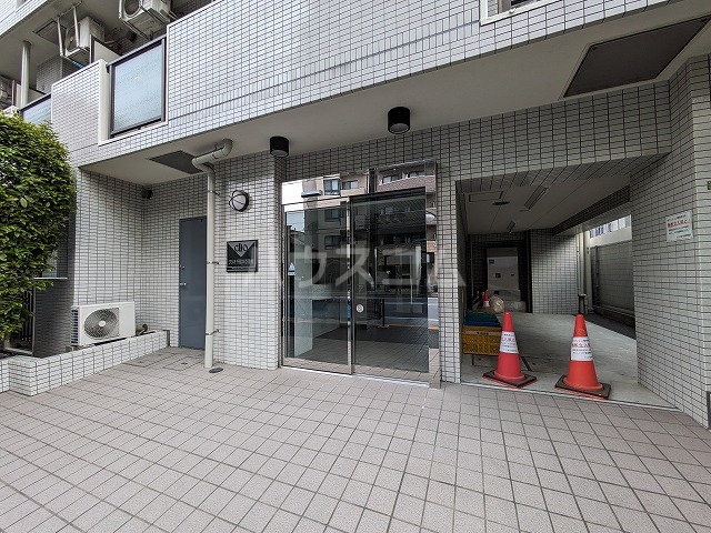 22/29 エントランス