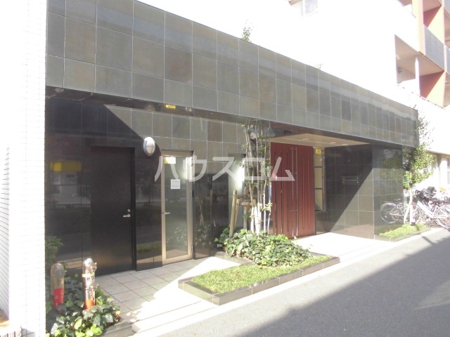 19/29 エントランス