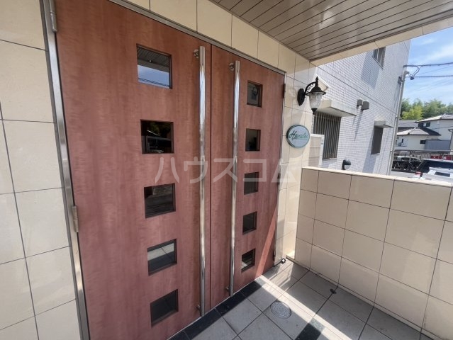 26/30 エントランス