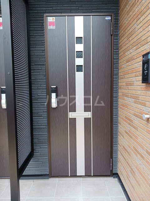 15/22 エントランス