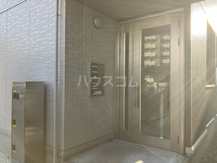 19/20 エントランス