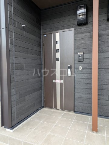 28/30 エントランス