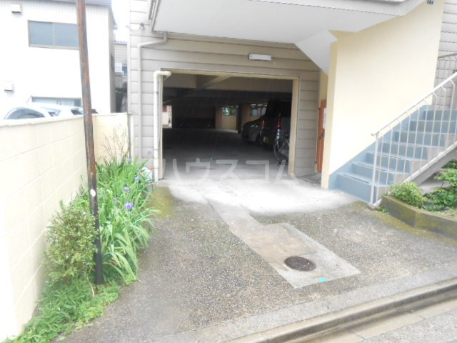 22/24 エントランス