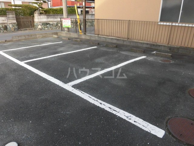 19/23 駐車場