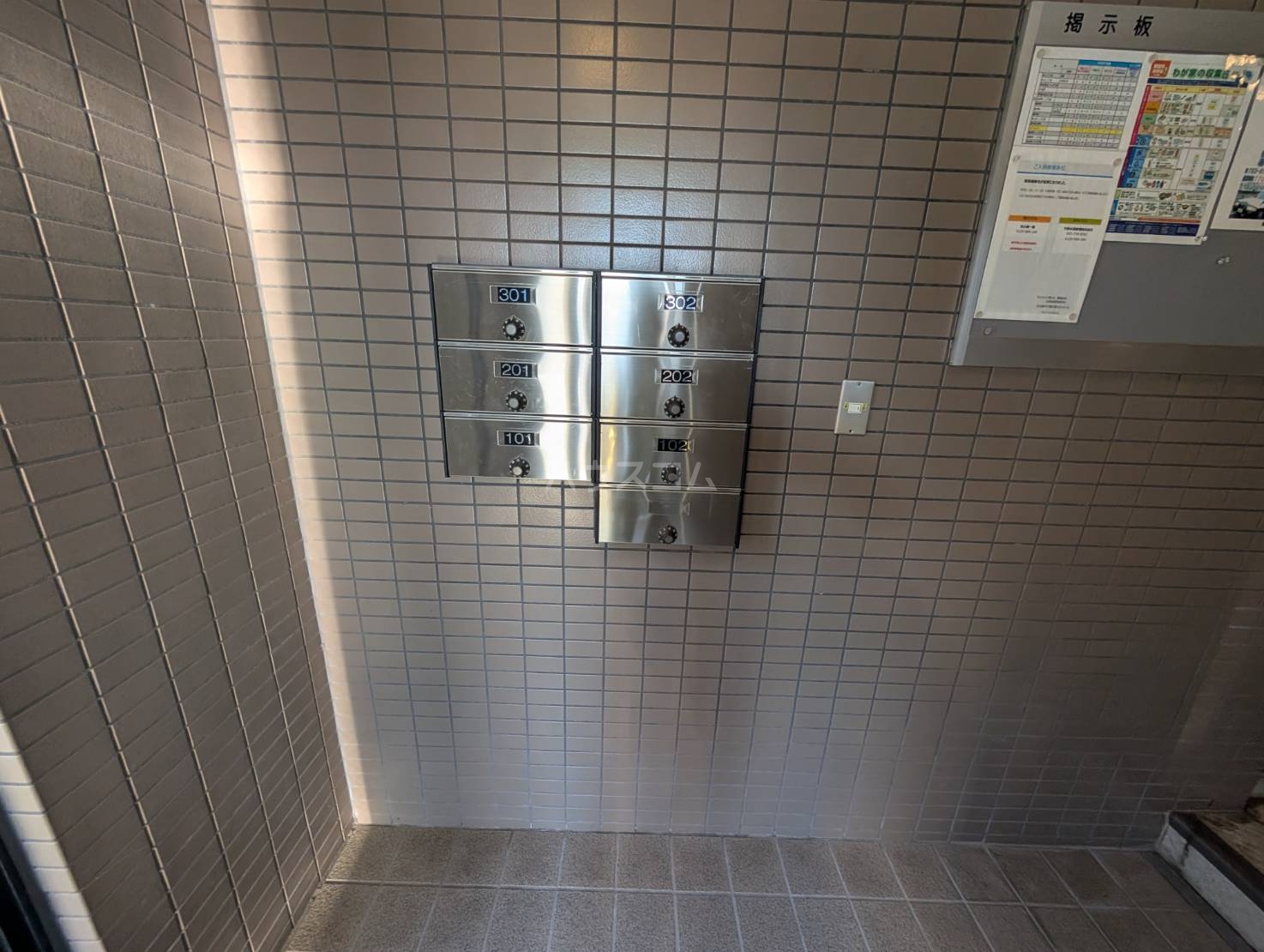 29/30 エントランス