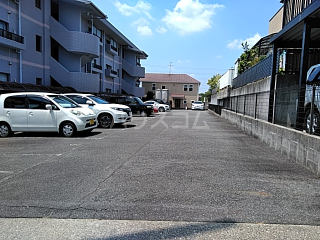 3/4 駐車場