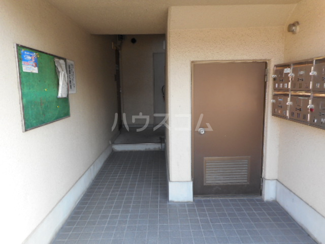 20/28 エントランス