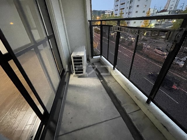 17/28 バルコニー