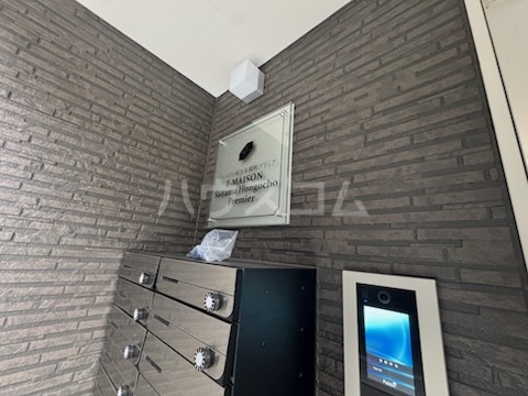 19/29 エントランス