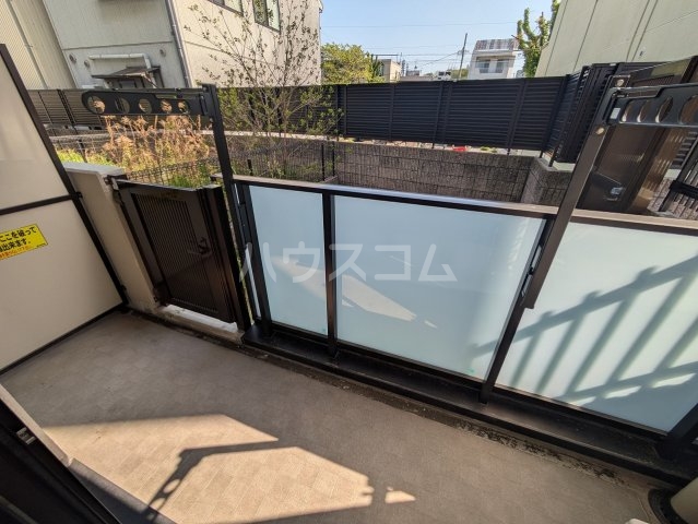 18/27 バルコニー