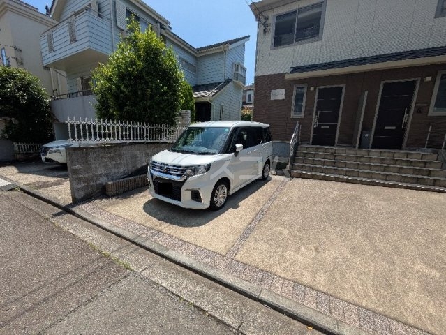 2/6 駐車場