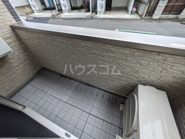 21/30 バルコニー