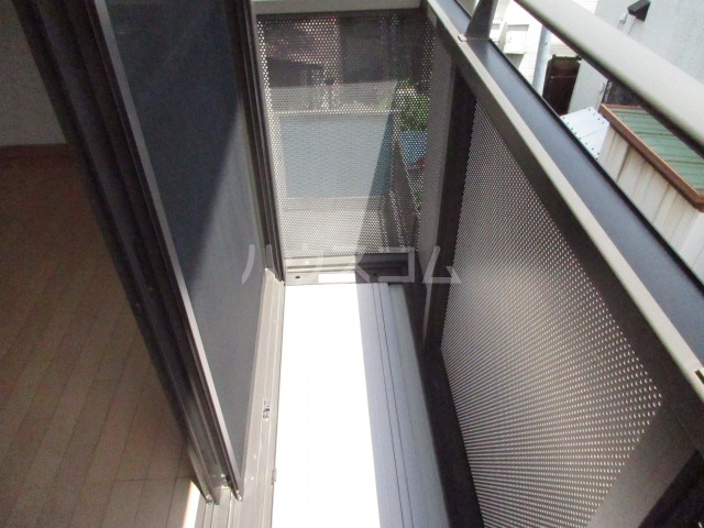 17/26 バルコニー