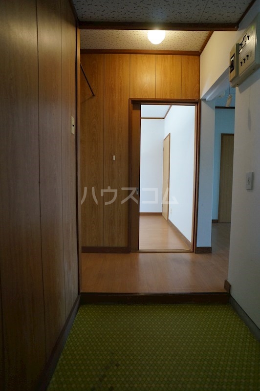 14/30 玄関