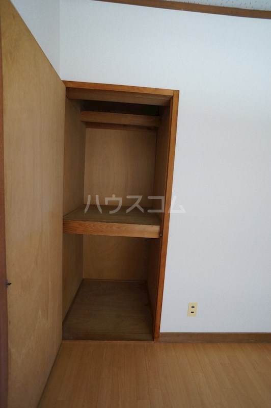 13/30 収納